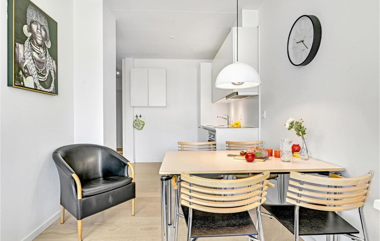 Gorgeous Apartment In Aarhus C With Wifi ภายนอก รูปภาพ
