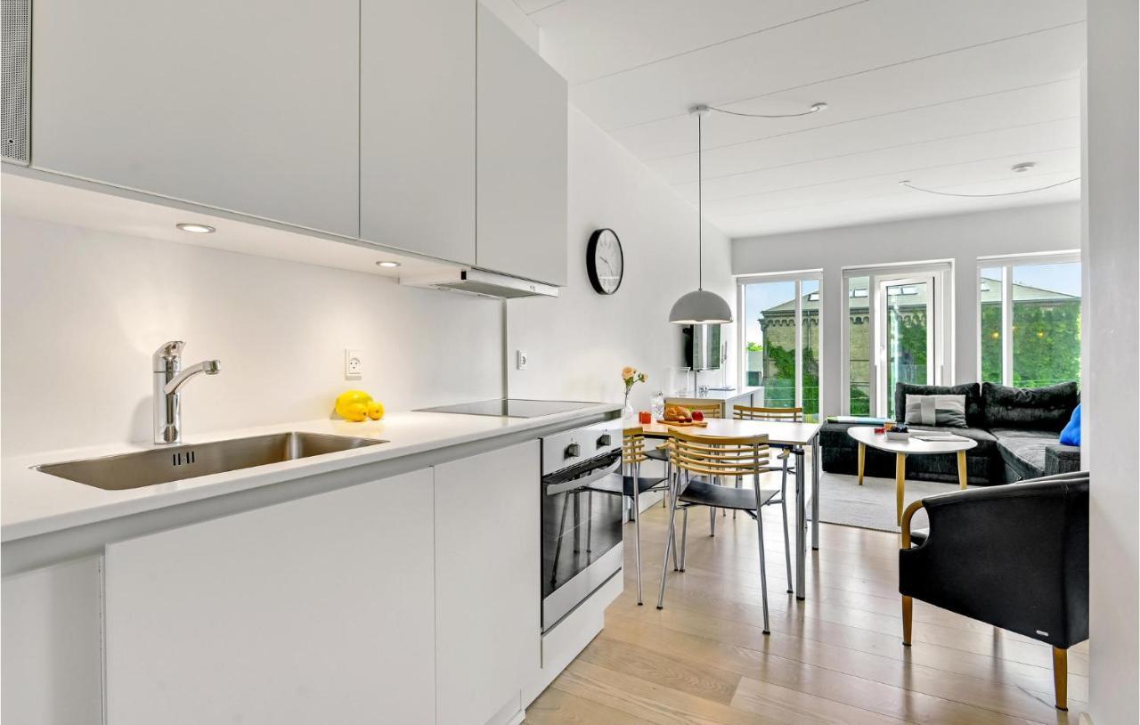 Gorgeous Apartment In Aarhus C With Wifi ภายนอก รูปภาพ