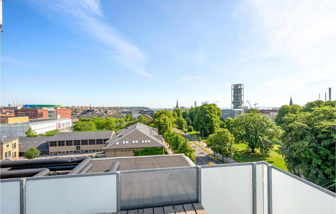 Gorgeous Apartment In Aarhus C With Wifi ภายนอก รูปภาพ